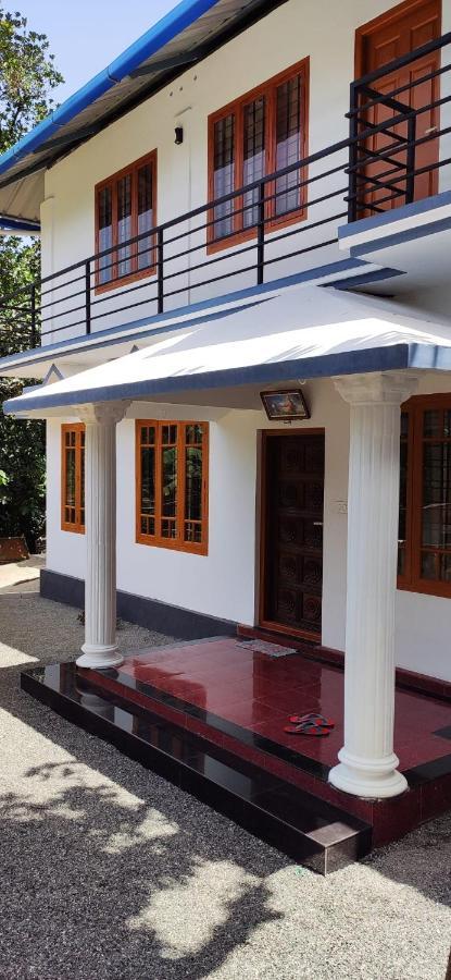 Soly'S Villa Homestay Munnar Esterno foto